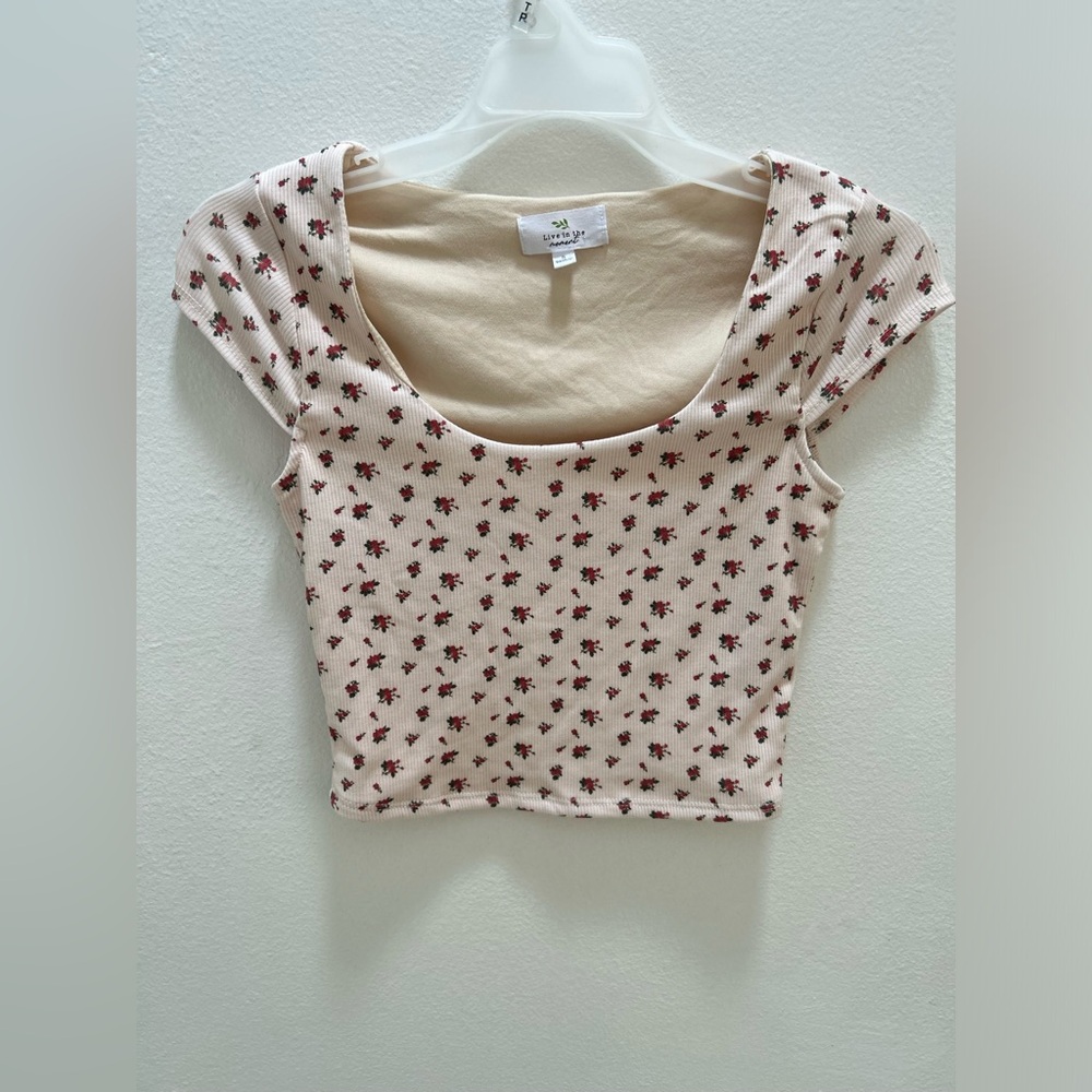 Live in the moment Size Small